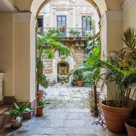 Apartment Lo Scrigno Di Ballaro' *